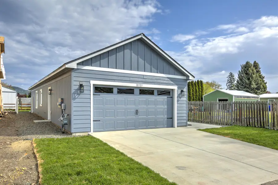 407 N Martini Ln, Spokane Valley, WA 99206 - Image #2