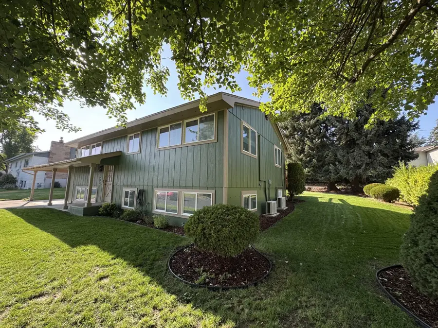 1714 4th St, Cheney, WA 99004 - Image #3