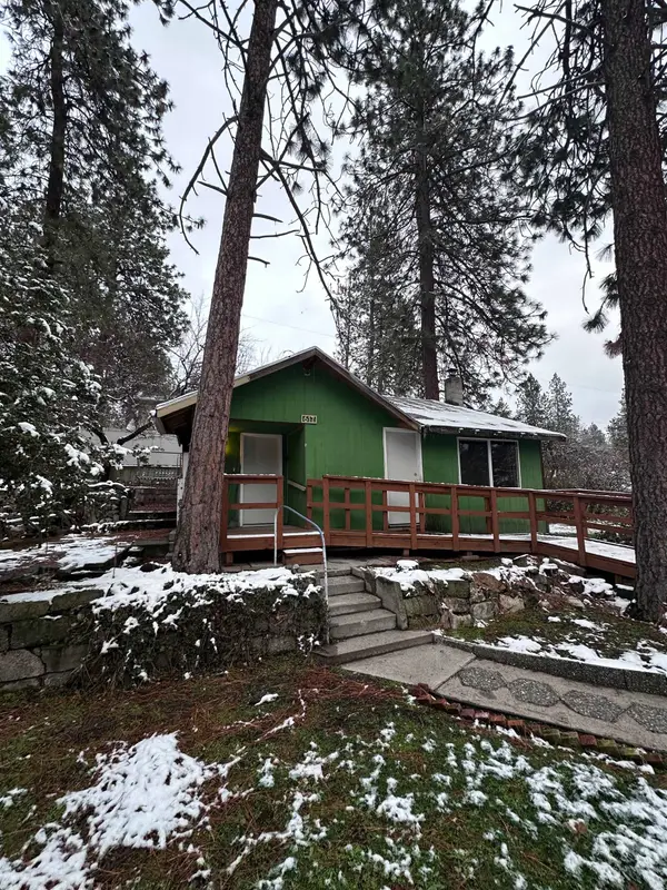 617 S Farr Rd, Spokane, WA 99206