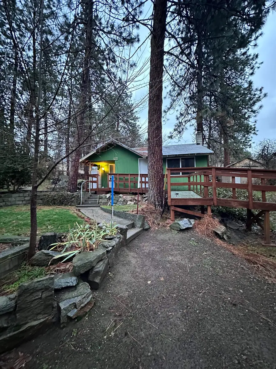 617 S Farr Rd, Spokane, WA 99206 - Image #2