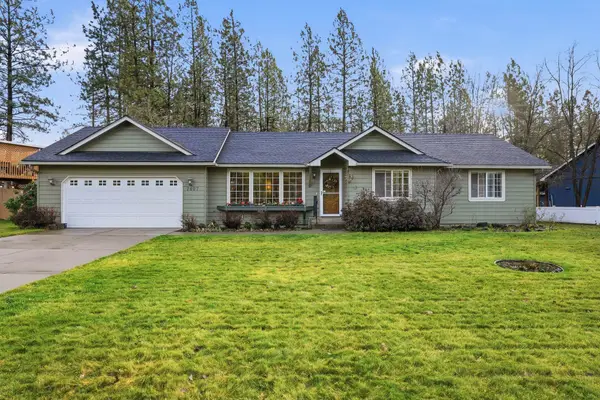 7407 W Ridgecrest Ave, Nine Mile Falls, WA 99026