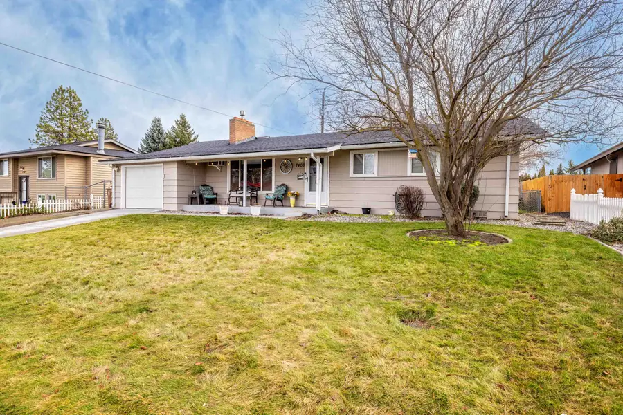 7408 N Calkins Dr, Spokane, WA 99208 - Image #2
