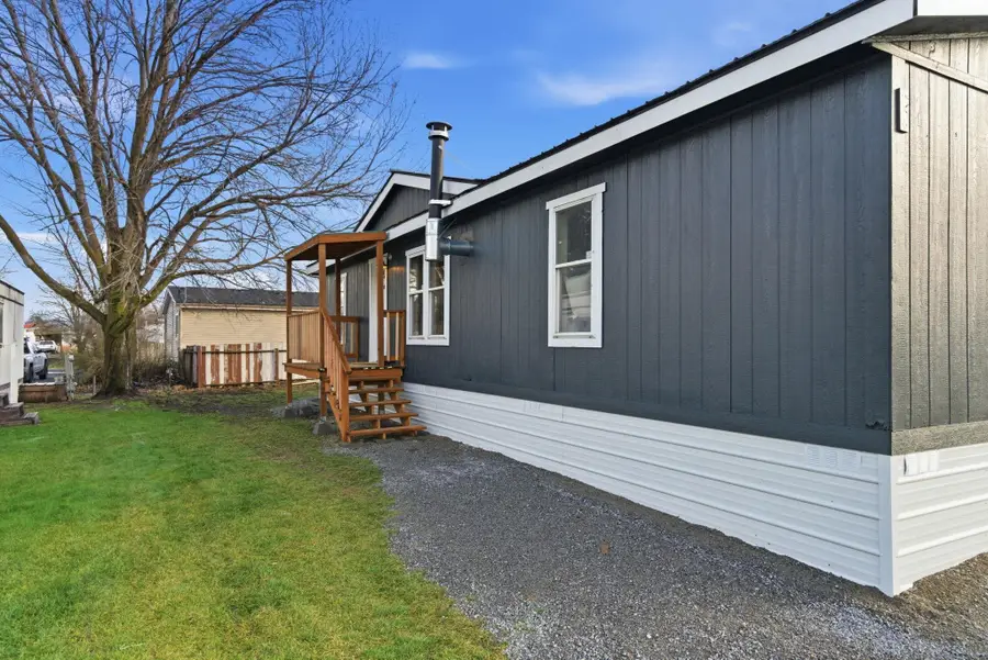 11705 N Wilson St, Mead, WA 99021 - Image #2