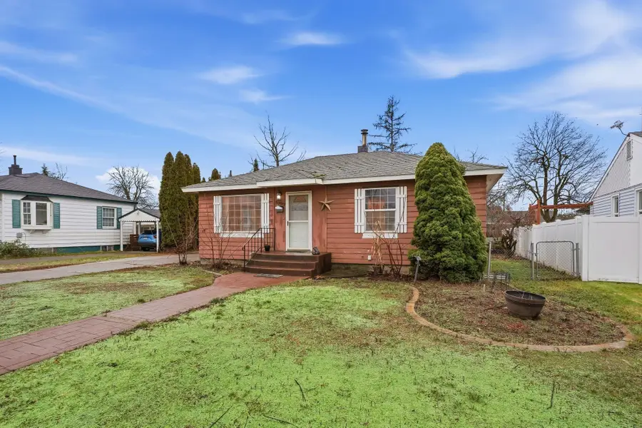 4707 W Princeton Pl, Spokane, WA 99205 - Image #2