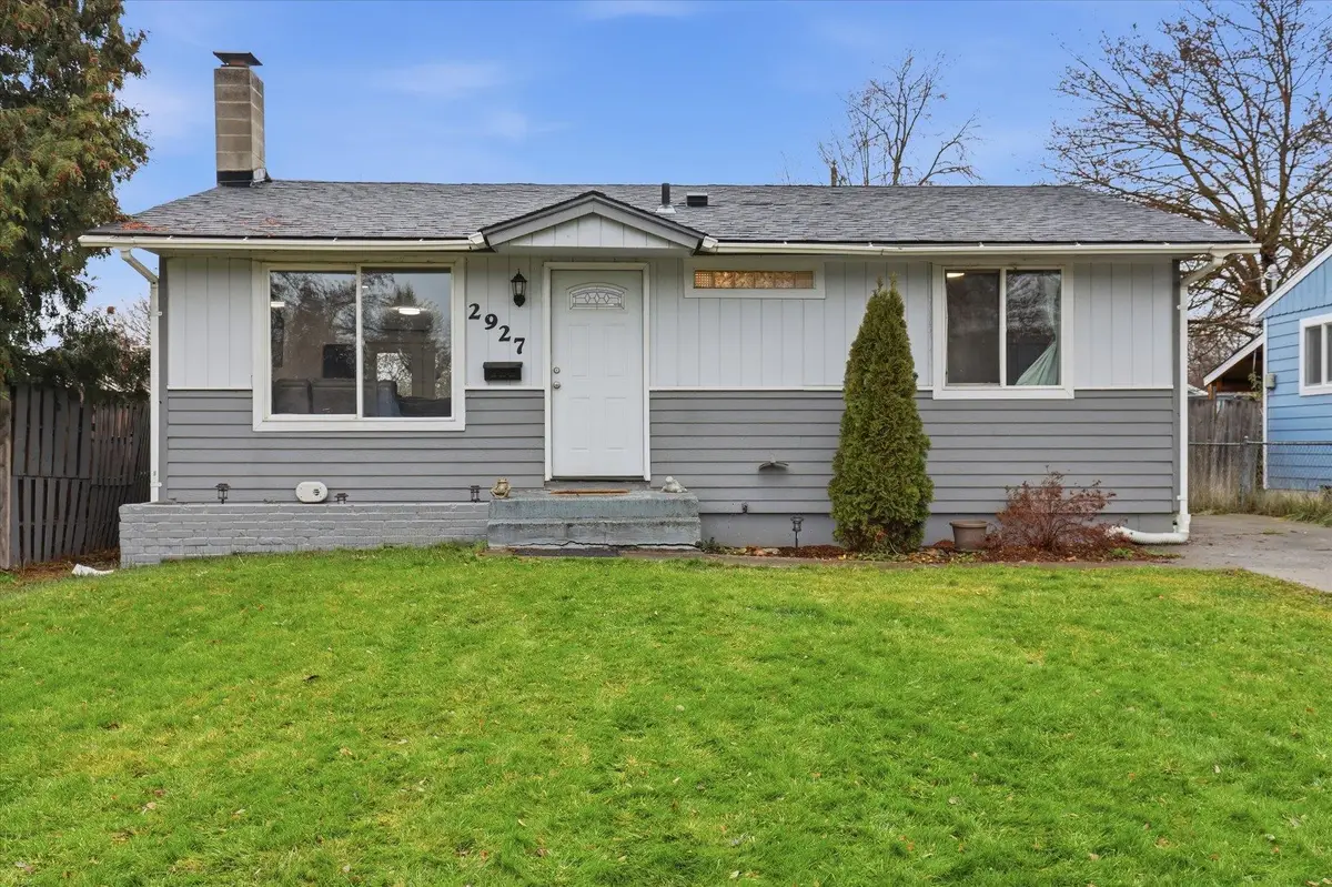 2927 N Smith St, Spokane, WA 99207 - Image #1