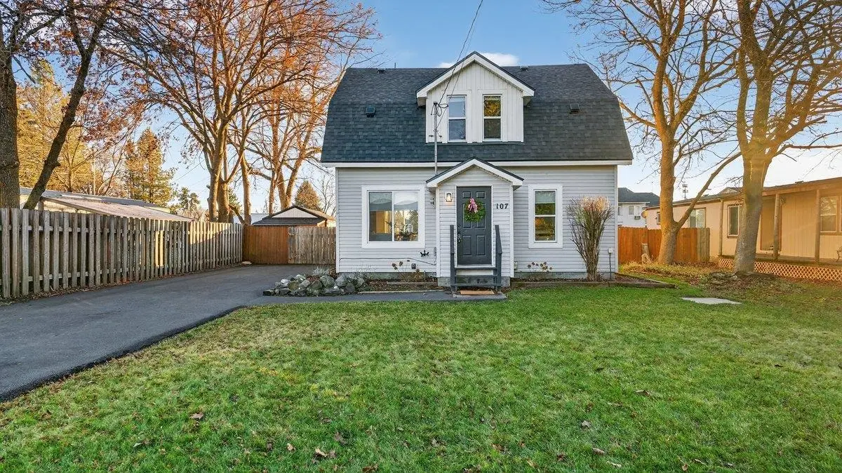 107 W Moore Ave, Deer Park, WA 99006 - Image #1