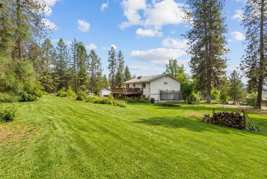 12914 W Suncrest Cir, Nine Mile Falls, WA 99026 - Image #3