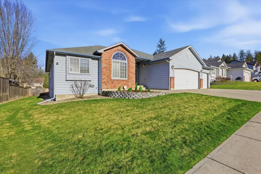 4708 W Belmont Dr, Spokane, WA 99208 - Image #2