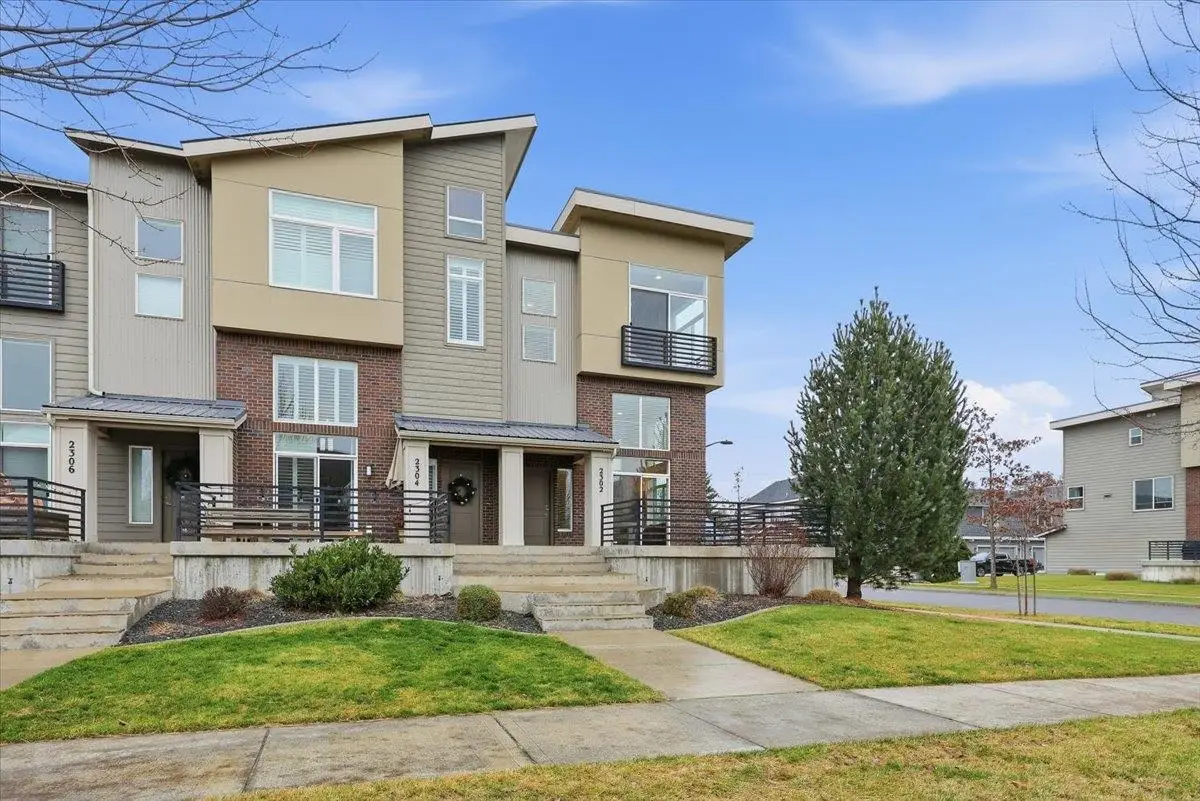 2302 W Summit Pkwy, Spokane, WA 99201 - Image #1