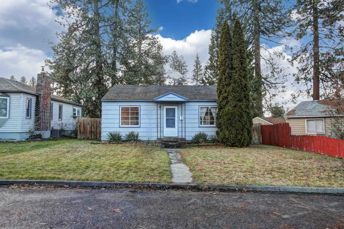 3017 W Longfellow Ave, Spokane, WA 99205 - Image #1