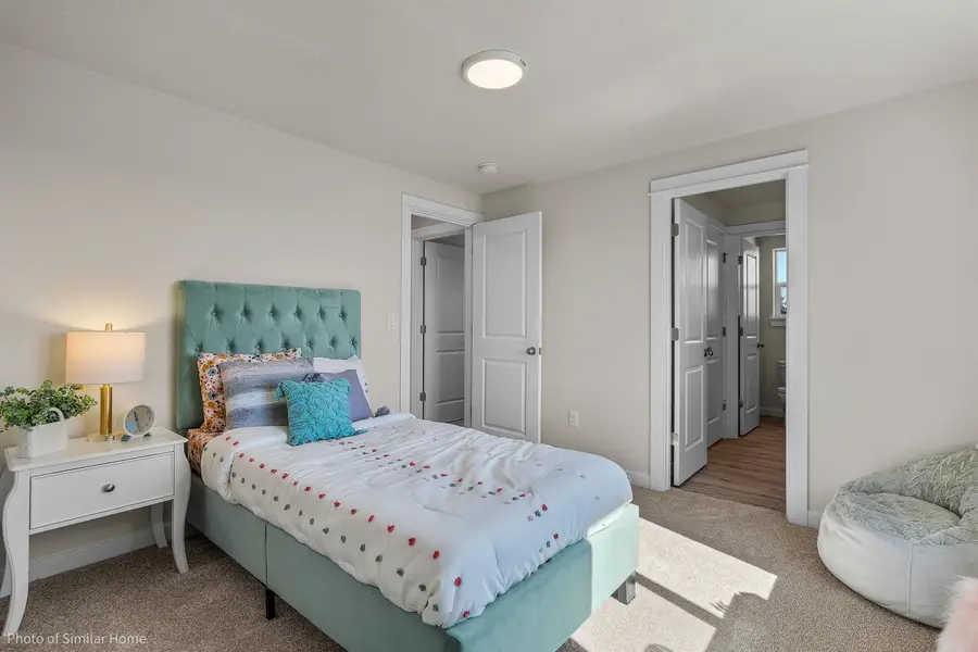 316 N Viewmont Ct, Greenacres, WA 99016 - #2