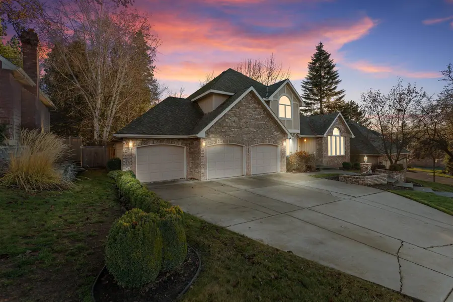 910 E Donegal Ave, Spokane, WA 99223 - Image #2