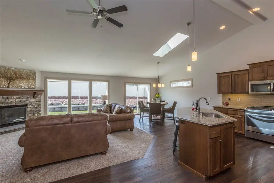 6906 E Columbia Dr, Spokane, WA 99217 - Image #3