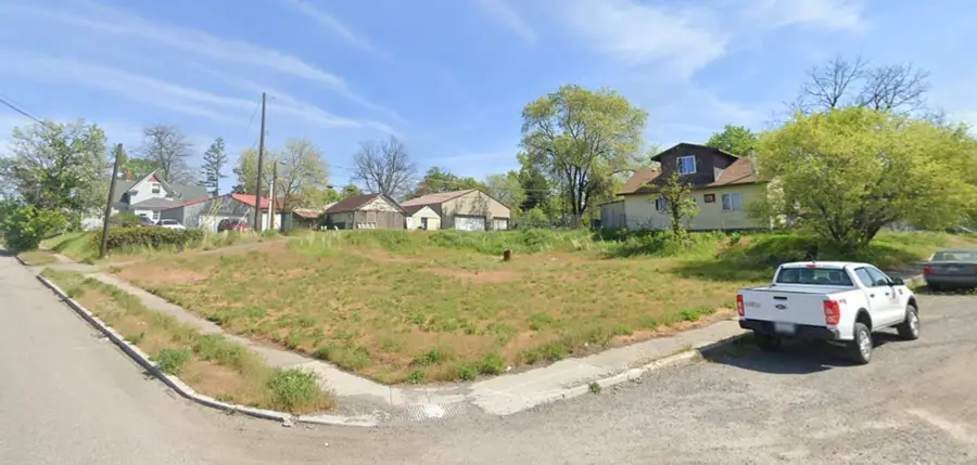 1403 E 2nd Ave, Spokane, WA 99202 - Image #2