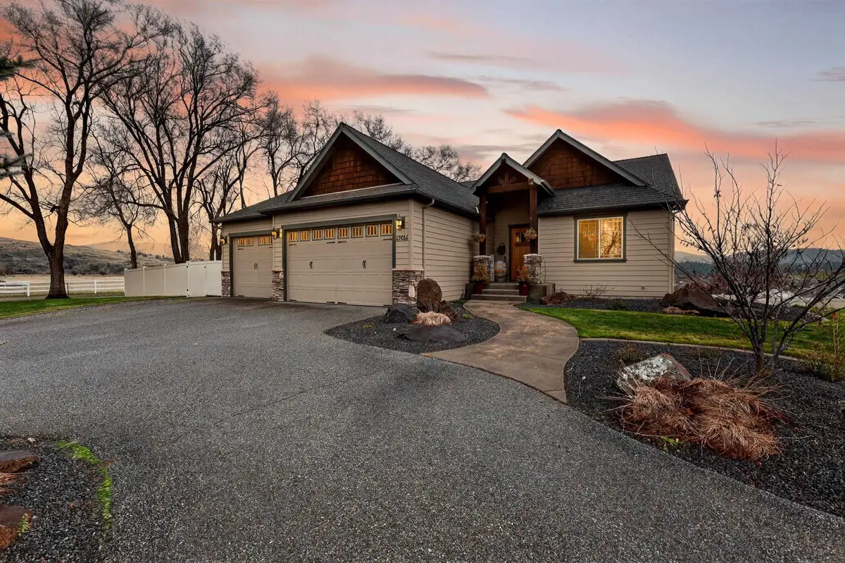 19016 E 10th Ln, Greenacres, WA 99016 - Image #1