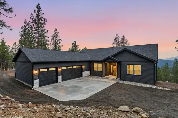 6520 B Pine Ridge Way, Nine Mile Falls, WA 99026