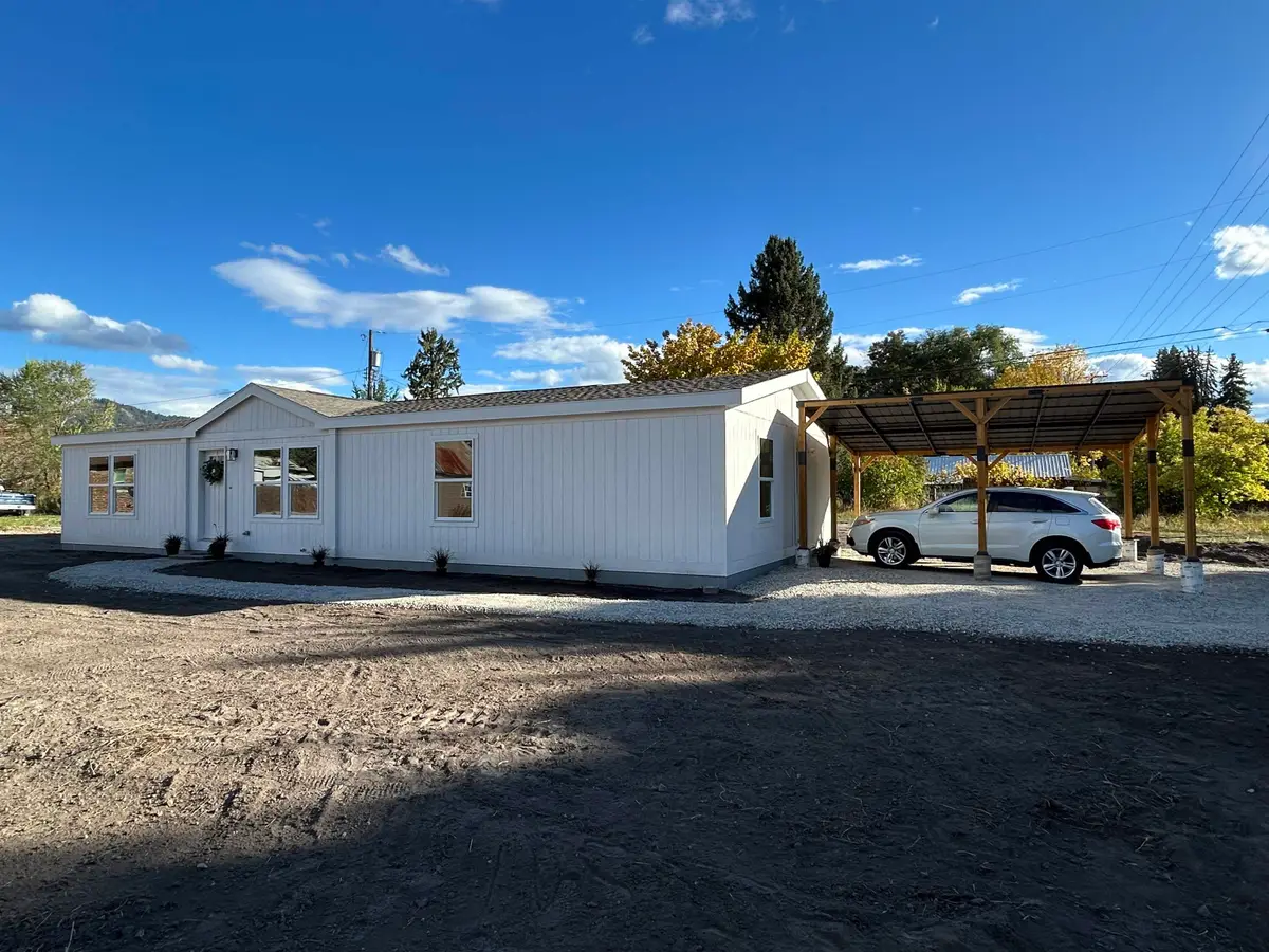 301 S 3rd St, Chewelah, WA 99109 - Image #1