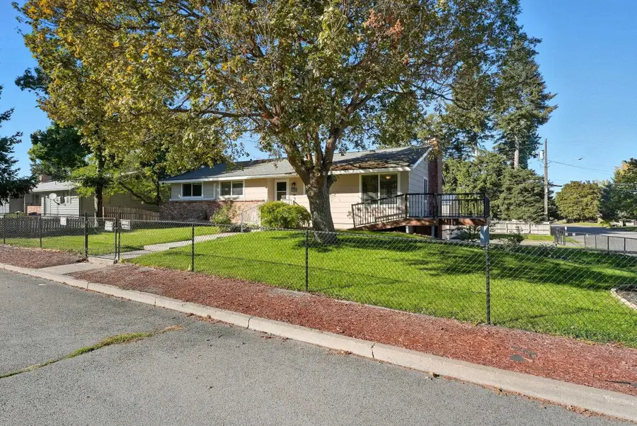 13217 E 10th Ave, Spokane Valley, WA 99216 - Image #2