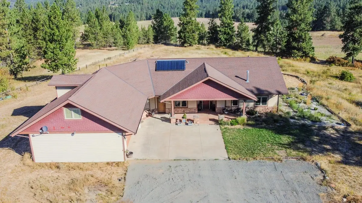 9724 S Darknell Rd, Valleyford, WA 99036 - Image #1
