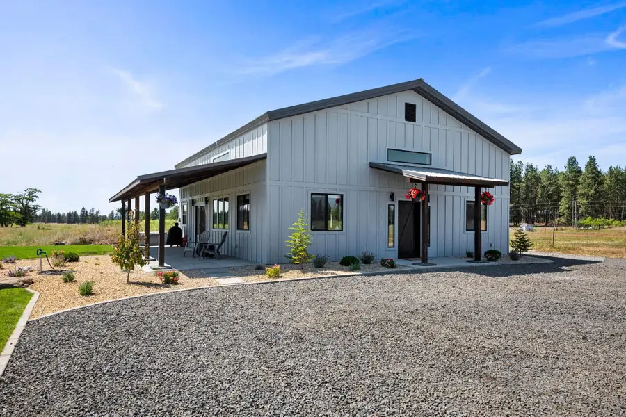 21608 S Mill Rd, Spangle, WA 99031 - Image #2