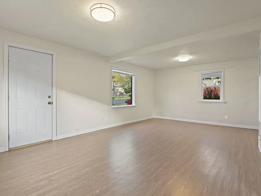 3919 W Longfellow Ave, Spokane, WA 99205 - Image #2