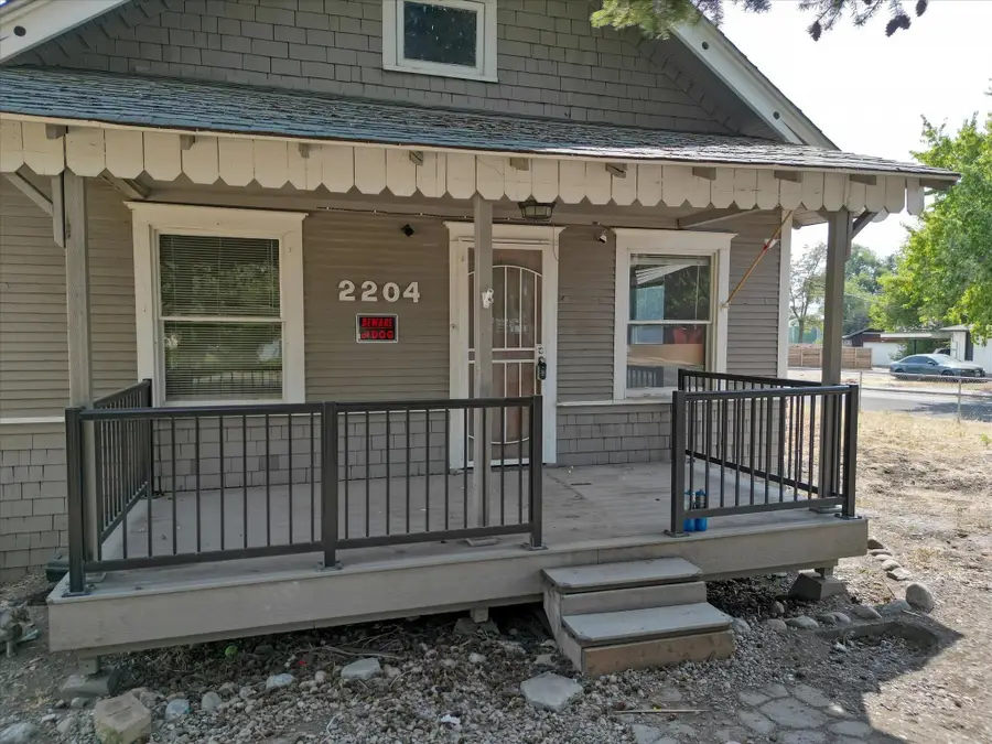 2204 E Cataldo Ave, Spokane, WA 99202 - Image #2