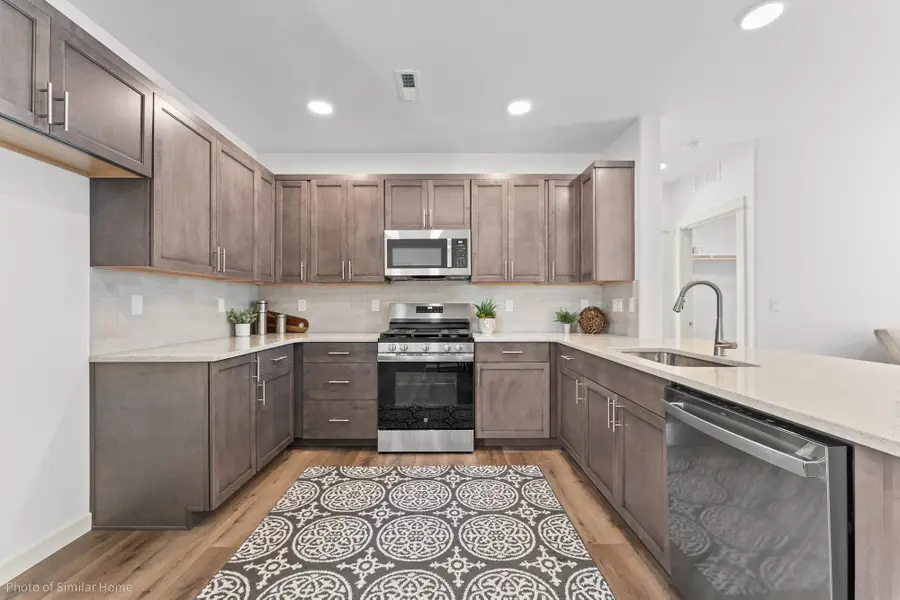 306 N Viewmont Ct, Greenacres, WA 99016 - Image #3