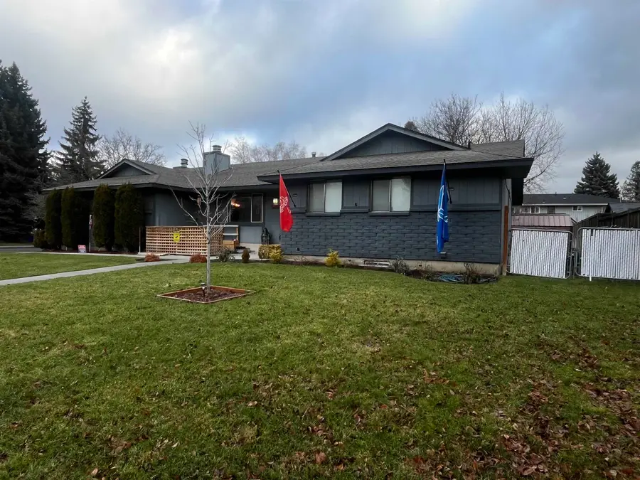 526 W Regina Ave, Spokane, WA 99218 - Image #2