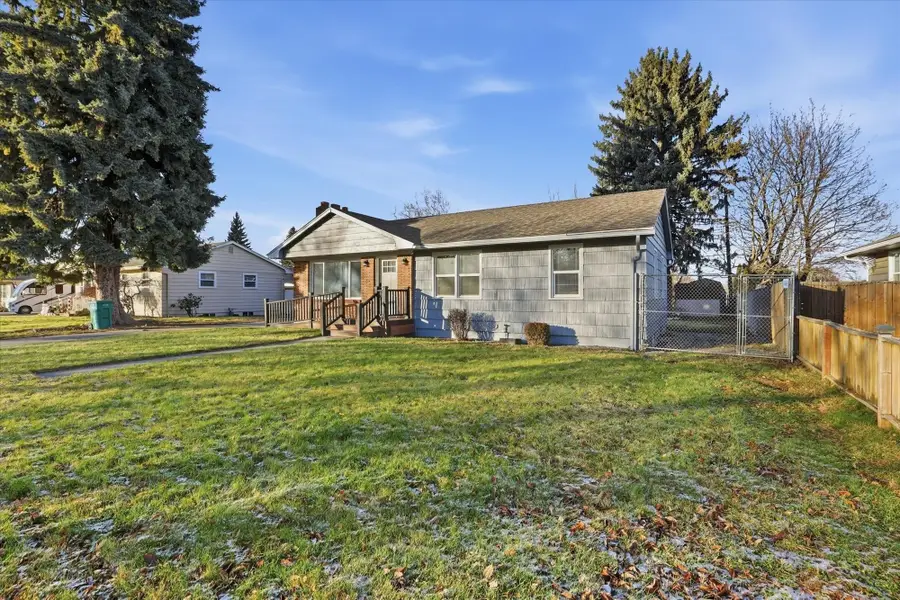 10811 E 7th Ave, Spokane Valley, WA 99206 - Image #2