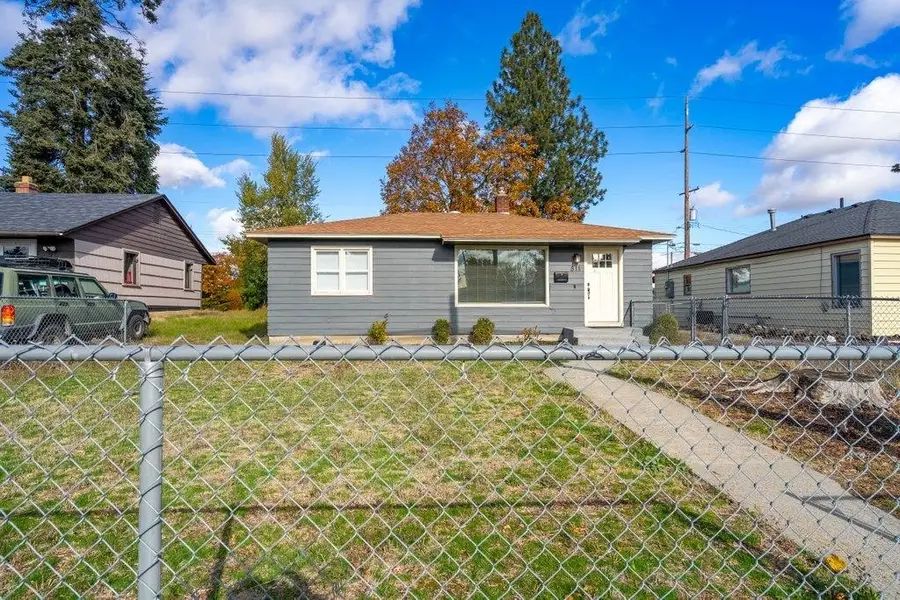 811 E Dalke Ave, Spokane, WA 99208 - Image #2