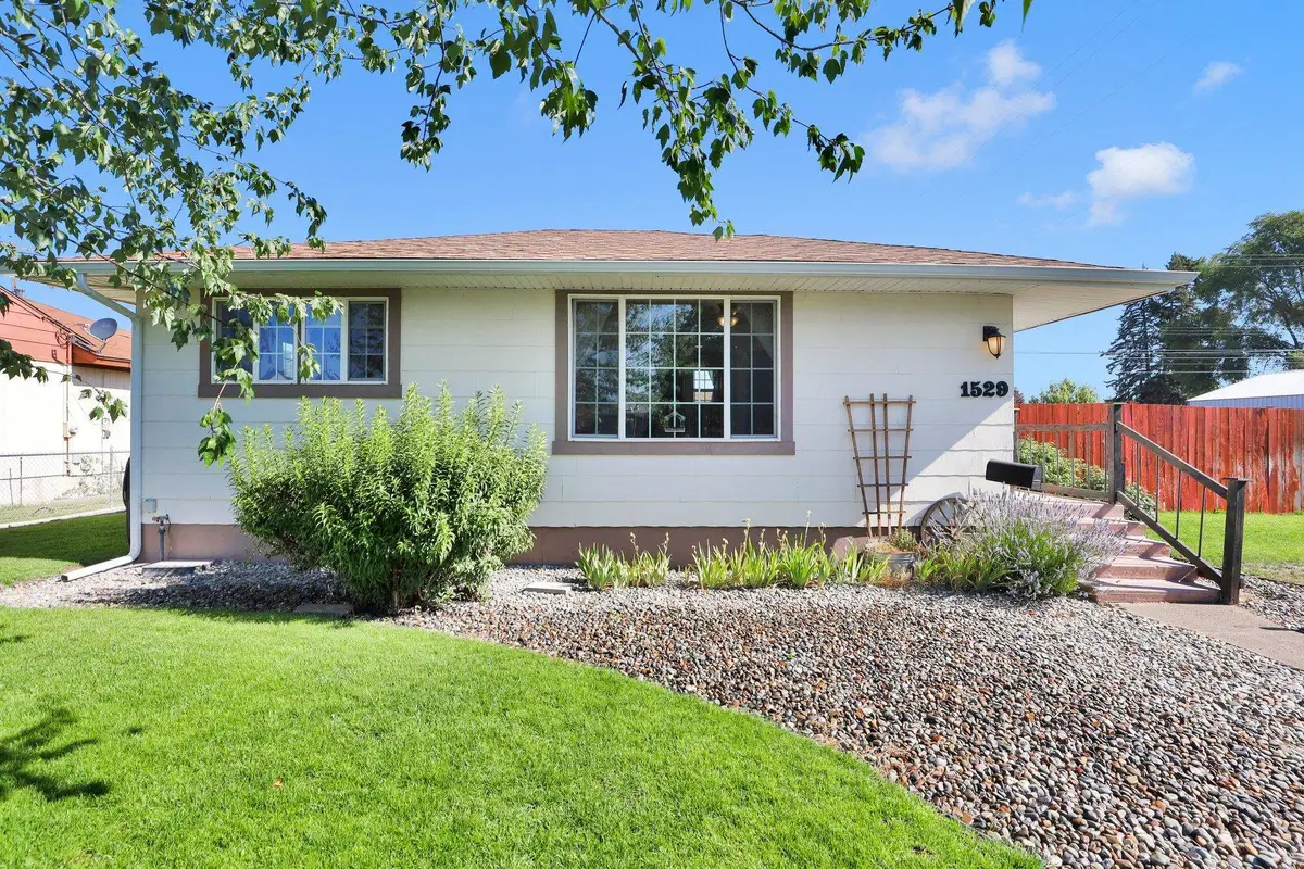 1529 E Bismarck Ave, Spokane, WA 99208 - Image #1