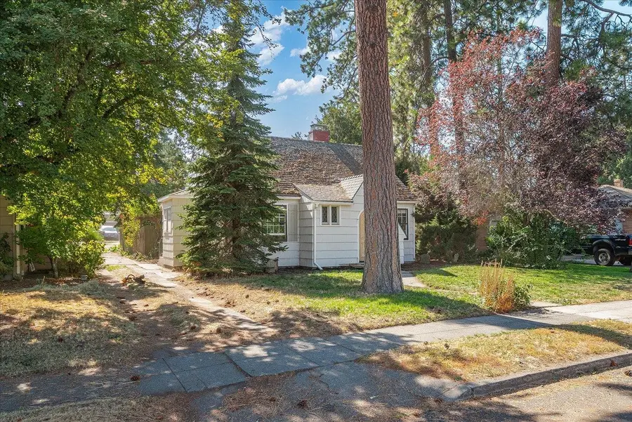 1118 E 28th Ave, Spokane, WA 99203 - Image #2