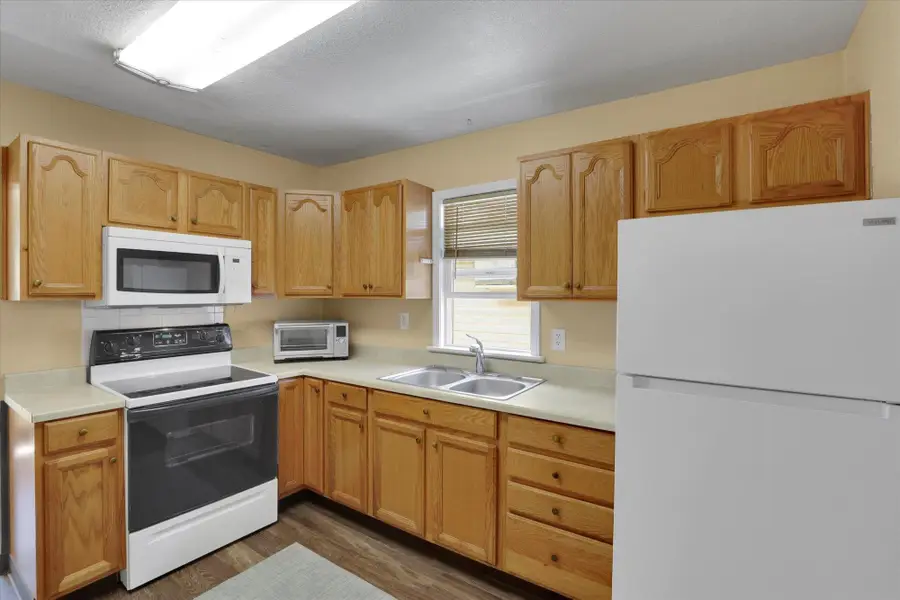 726 E Rockwell Ave, Spokane, WA 99207 - #3