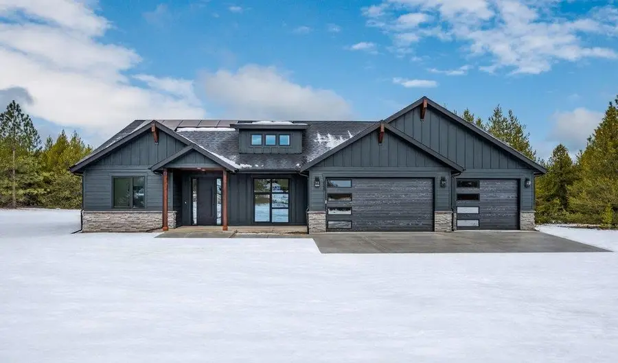 826 W Slaton Ln, Deer Park, WA 99006 - Image #2