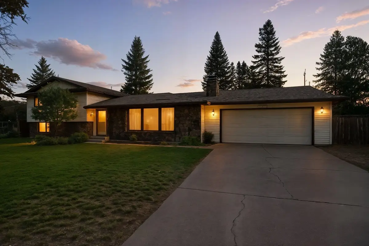 2023 S Fawn Dr, Spokane Valley, WA 99206 - Image #1