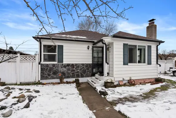 302 E Hawthorne Rd, Spokane, WA 99218