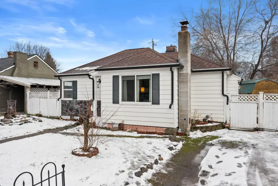 302 E Hawthorne Rd, Spokane, WA 99218 - Image #2