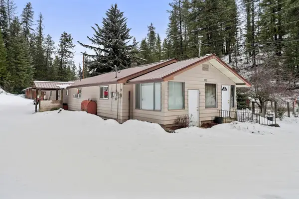 13122 Deer Valley Rd, Newport, WA 99156