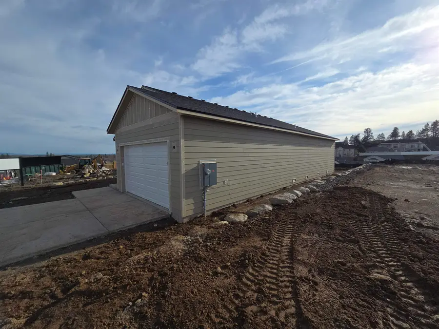 1024 Steptoe View Ln, Cheney, WA 99004 - Image #2