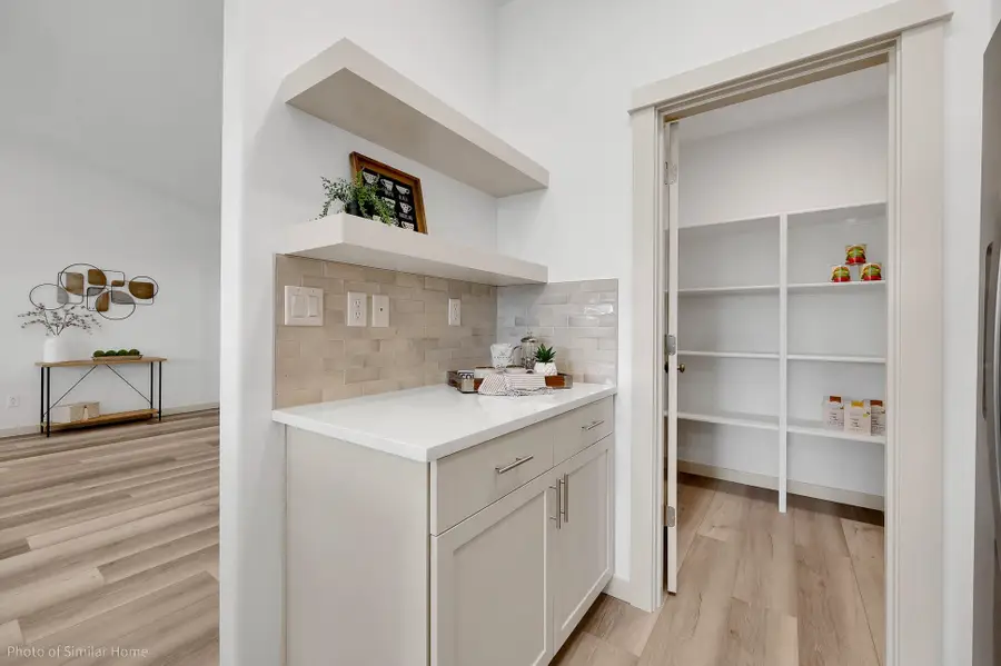 5297 N Ainsworth Ln, Spokane Valley, WA 99217 - Image #2