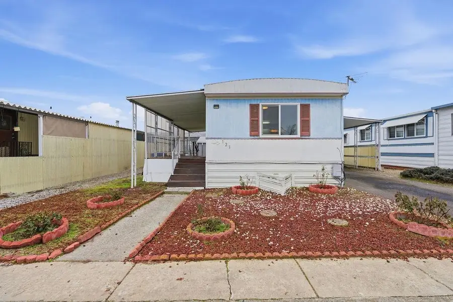 1211 E Lyons Ave, Spokane, WA 99208 - Image #2