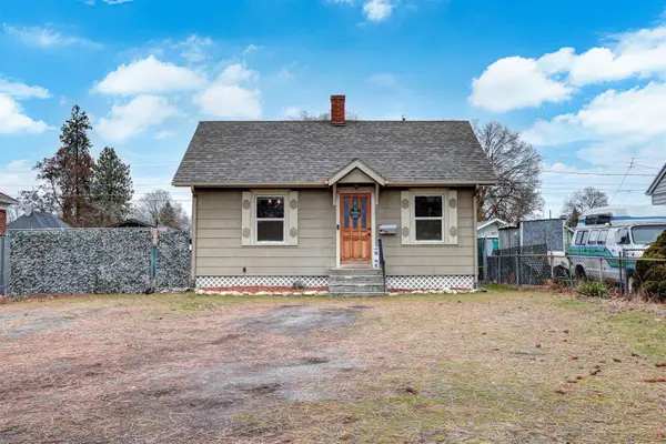 1027 E Wabash Ave, Spokane, WA 99207