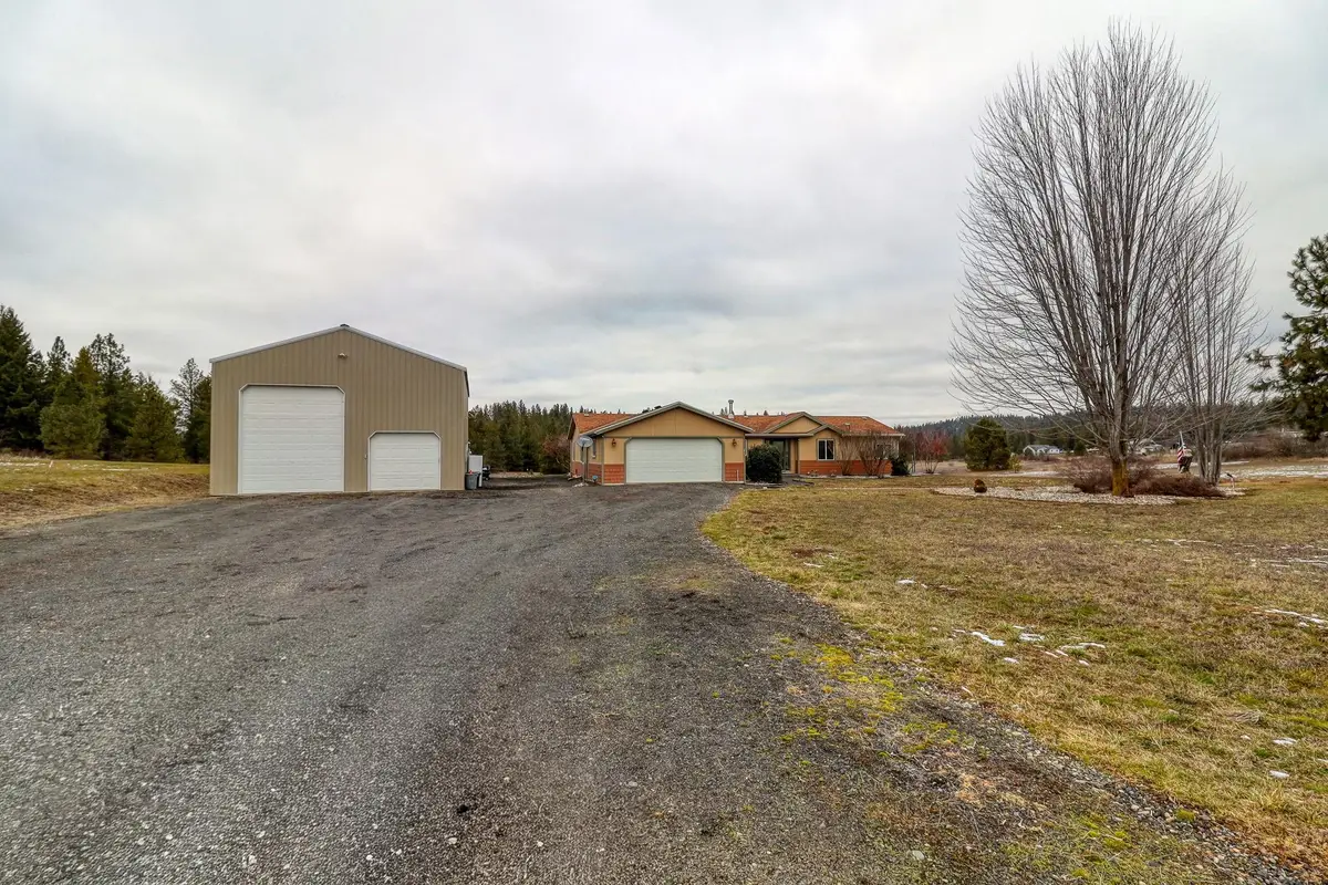 27601 N Scotts Ridge Ln, Chattaroy, WA 99003 - #1