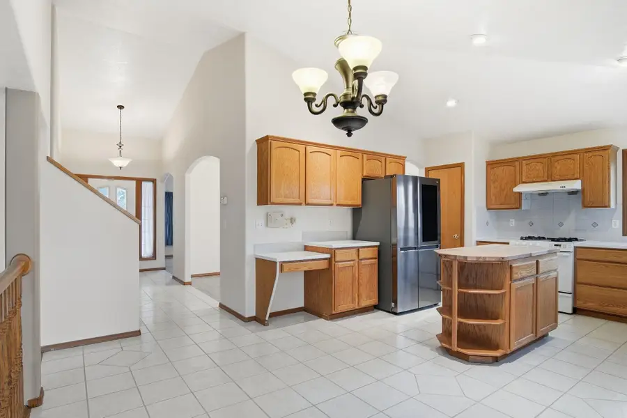 2826 W Hawthorne Rd, Spokane, WA 99208 - Image #2