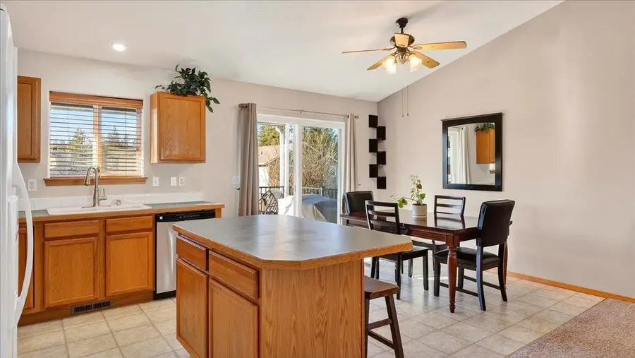 6825 N Oxford Dr, Spokane, WA 99208 - Image #2