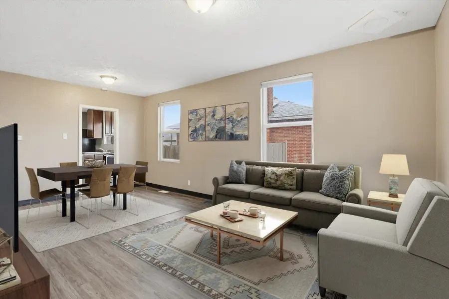 813 E Courtland Ave, Spokane, WA 99207 - Image #2