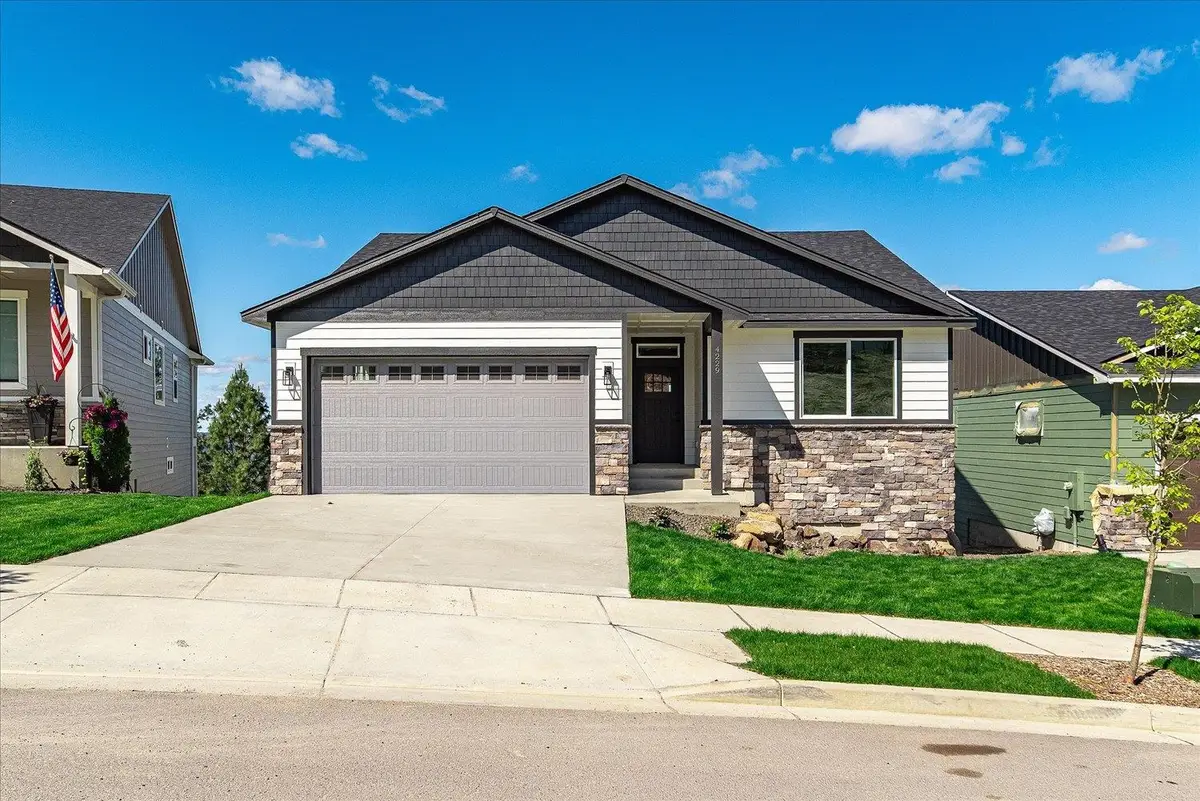 4229 W Tolliver Ct, Spokane, WA 99208 - Image #1