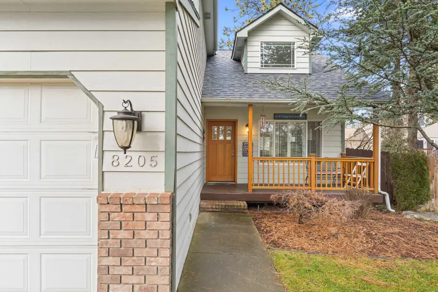 8205 E Sommerset Dr, Spokane, WA 99217 - #2