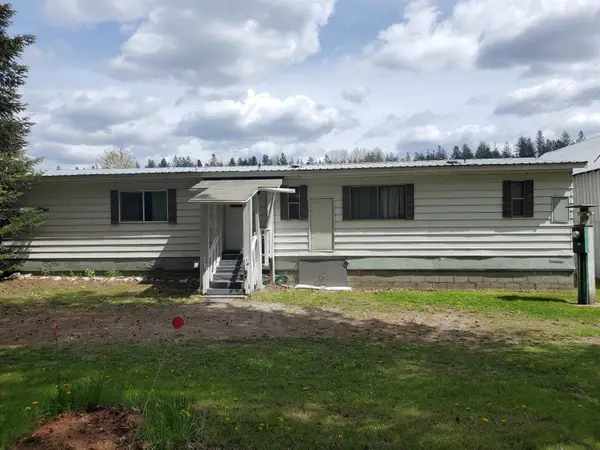 26310 N River Estates Dr, Chattaroy, WA 99003