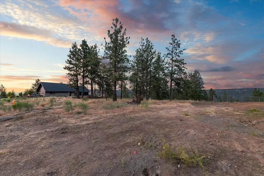5229 S Falcon Point Ct, Spokane, WA 99224 - Image #2